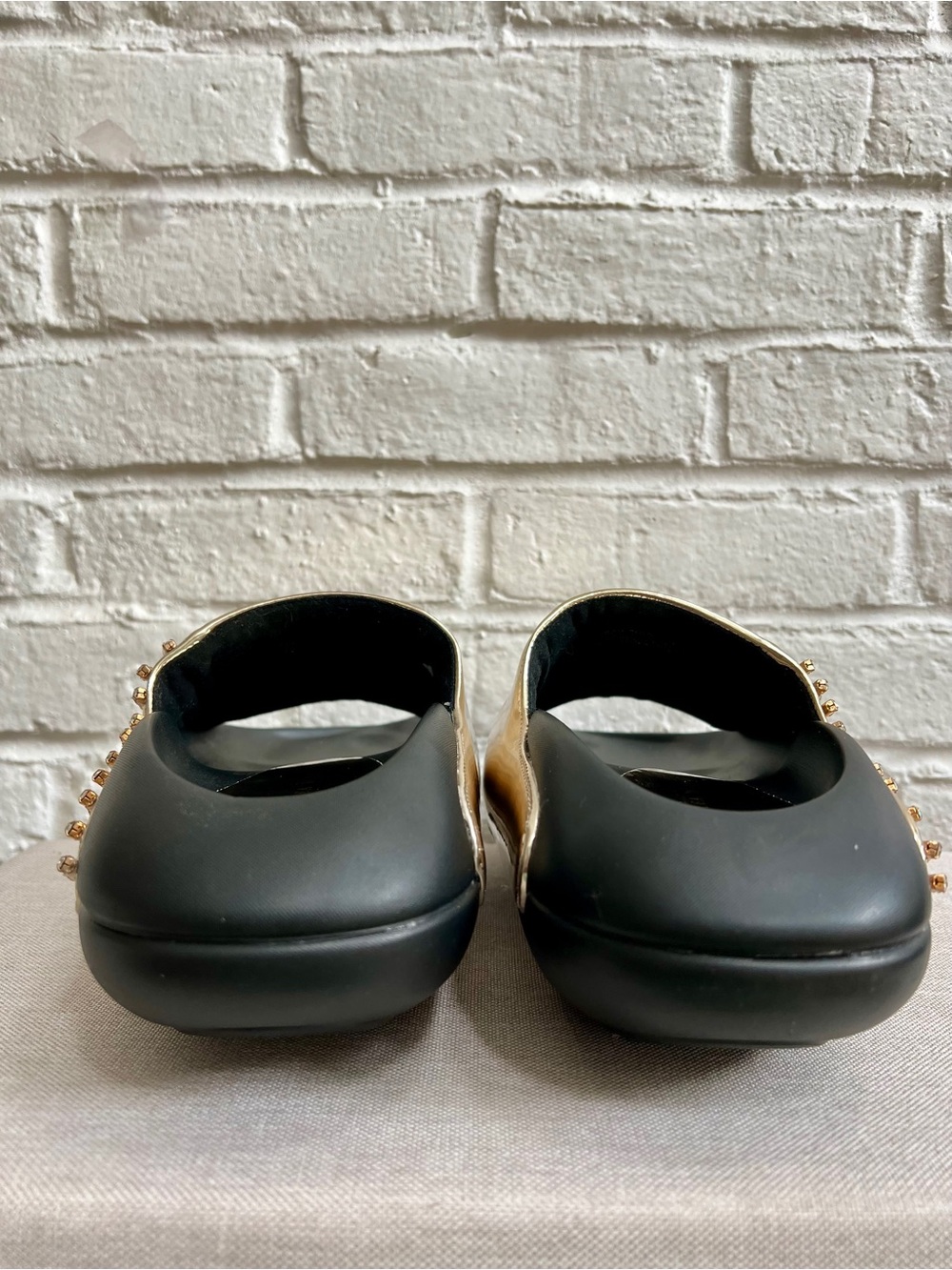 AZALEA WANG BUGGY SLIDE Black Gold Rhinestone unique curved Flatform Rubber base - Picture 11 of 16